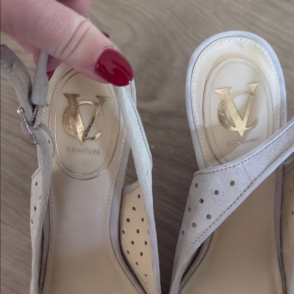 Elegant Beige Peep-Toe Heels - Picture 2 of 6